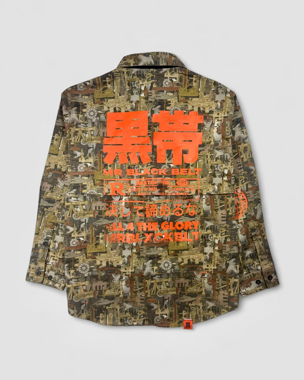 Walls X MBB  SIZE: L